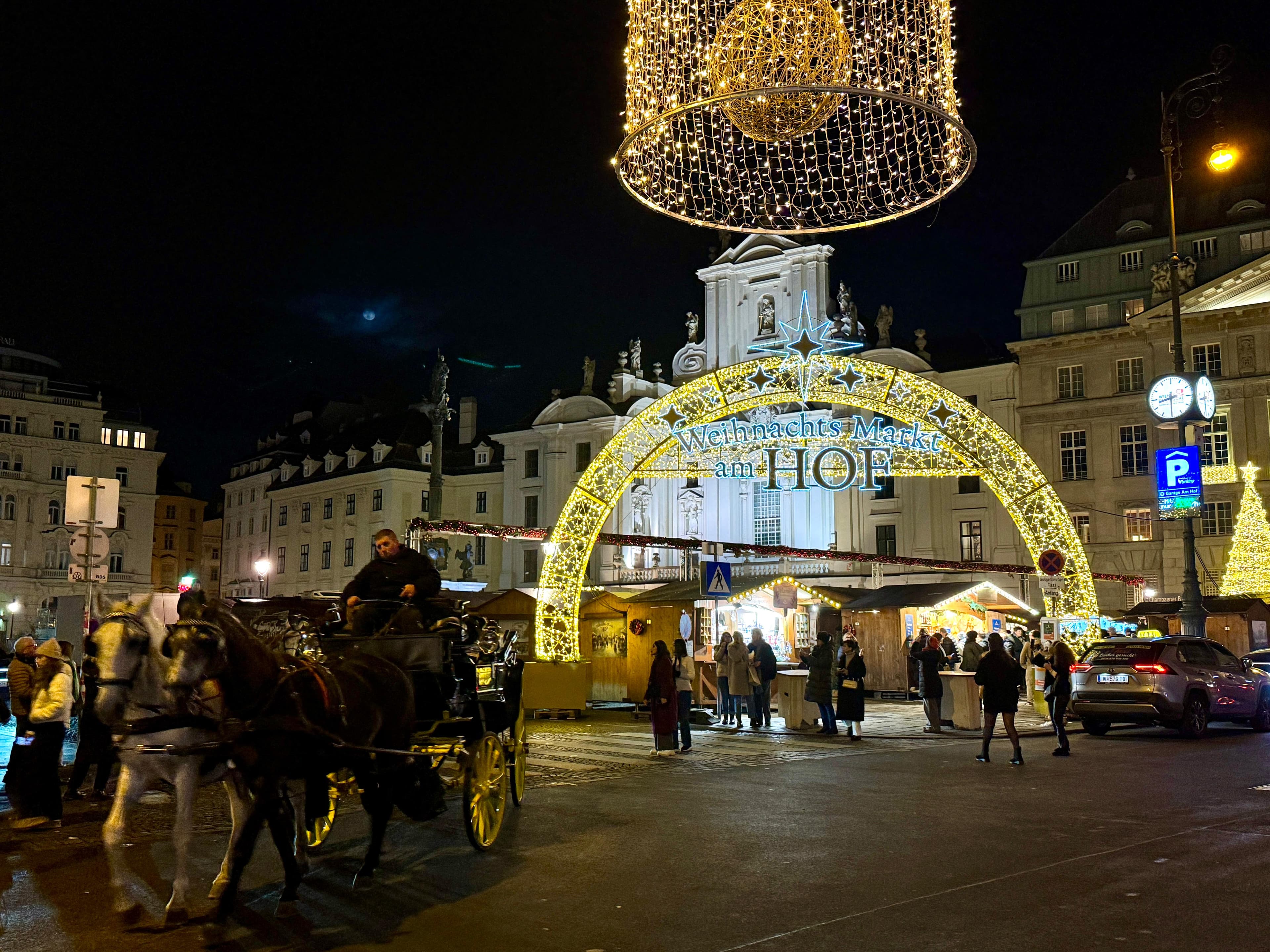 Christmas Market Am Hof - Photo 1